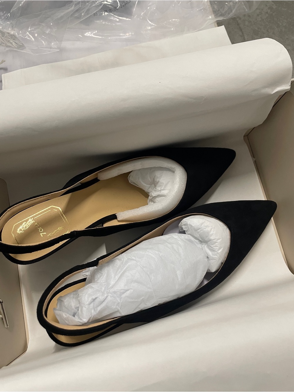 7or9 Lava Cake Pointed Toe Slingback Flats - Size 6.